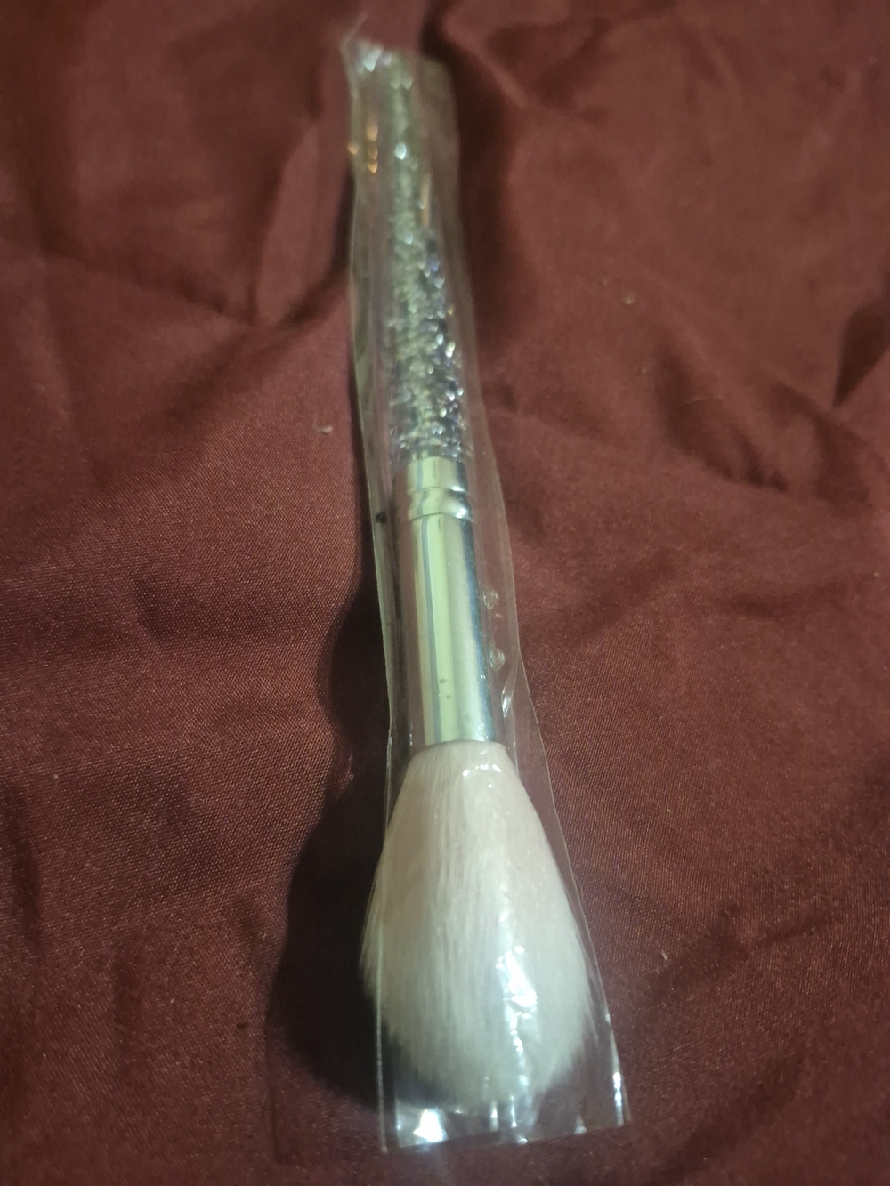 Luxury White Powder Brush With Glitter Handle for Women Makeup - Picture 1 of 4